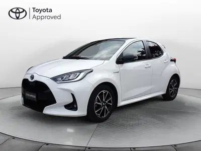 Toyota Yaris 1.5 Hybrid 5 porte Lounge del 2021 usata a Sedico