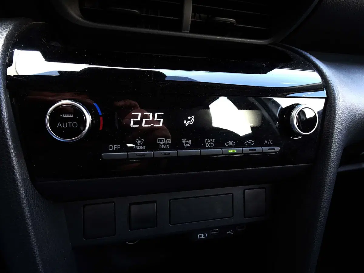 Toyota Yaris Cross usata a Venezia (16)