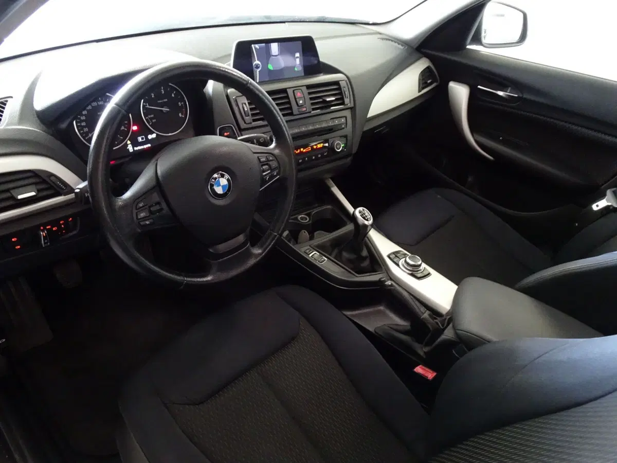 BMW Serie 1 5p. usata a Venezia (6)