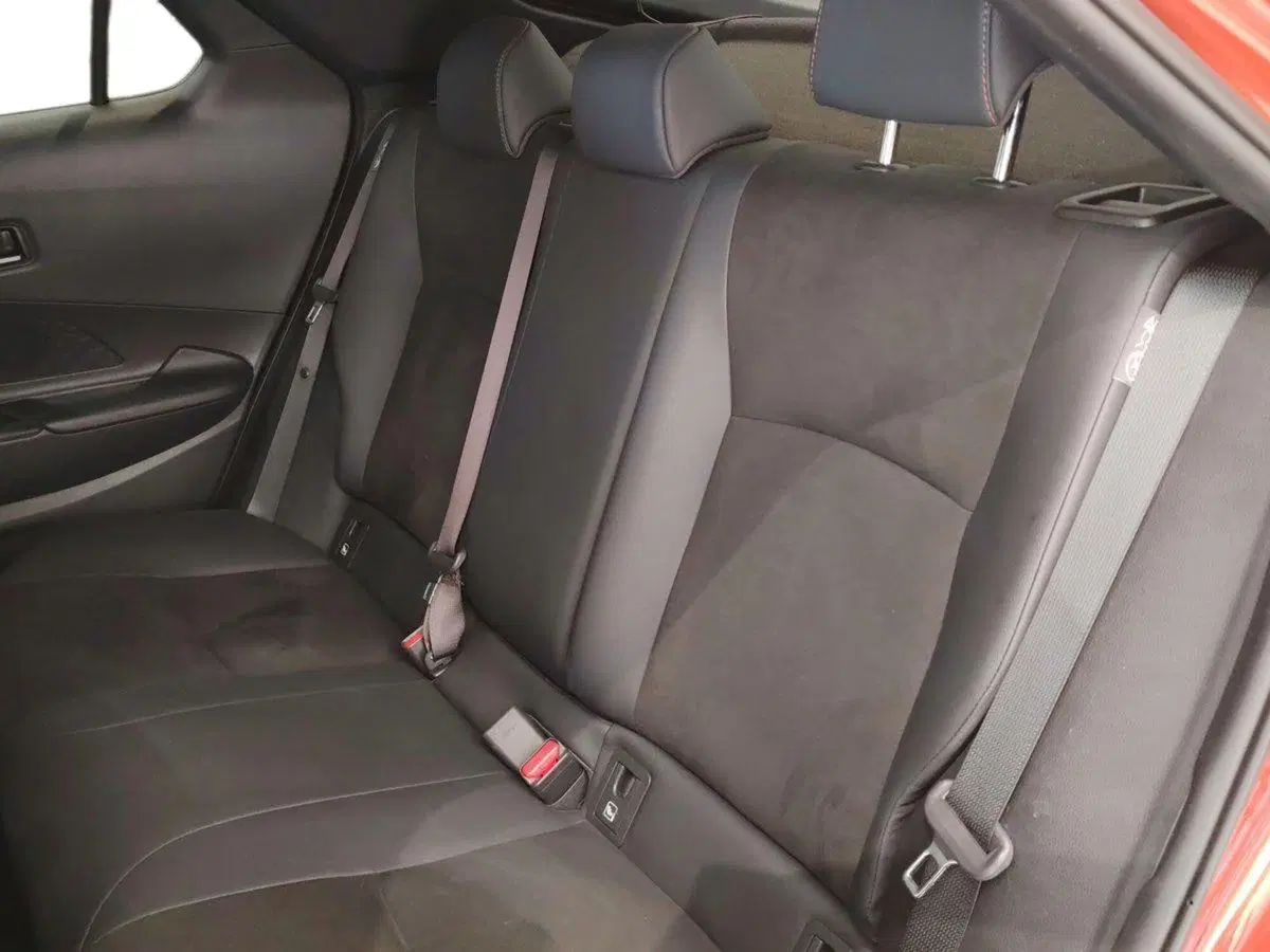 Toyota Toyota C-HR usata a Catania (11)