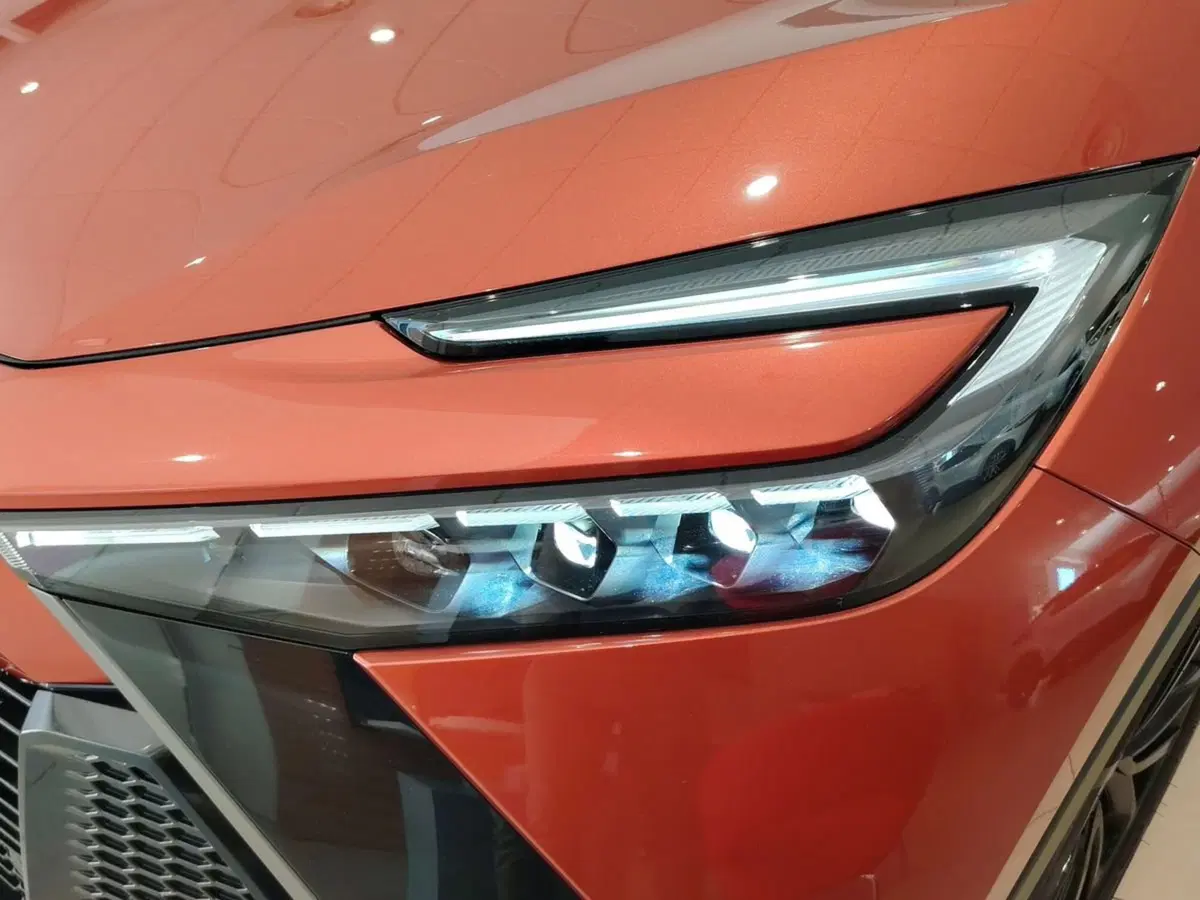 Toyota Toyota C-HR usata a Catania (12)