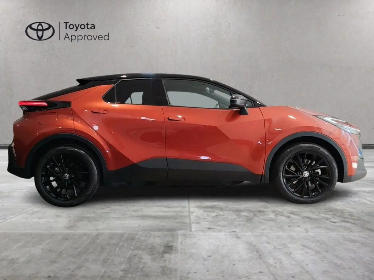 Toyota Toyota C-HR usata a Catania (4)