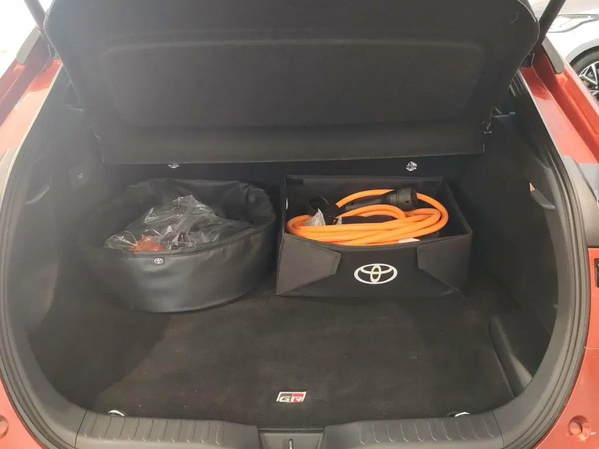 Toyota Toyota C-HR usata a Catania (6)