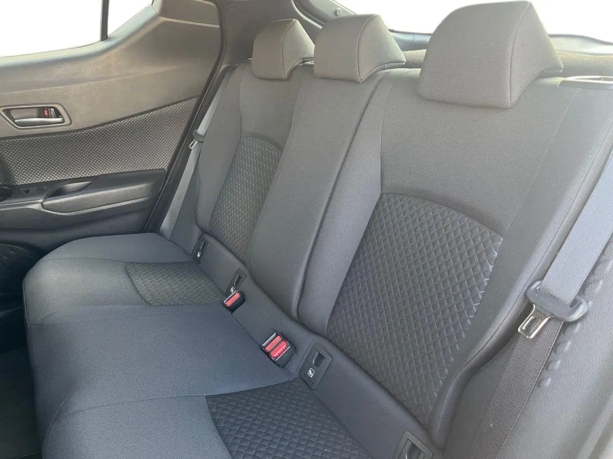 Toyota Toyota C-HR usata a Ragusa (11)