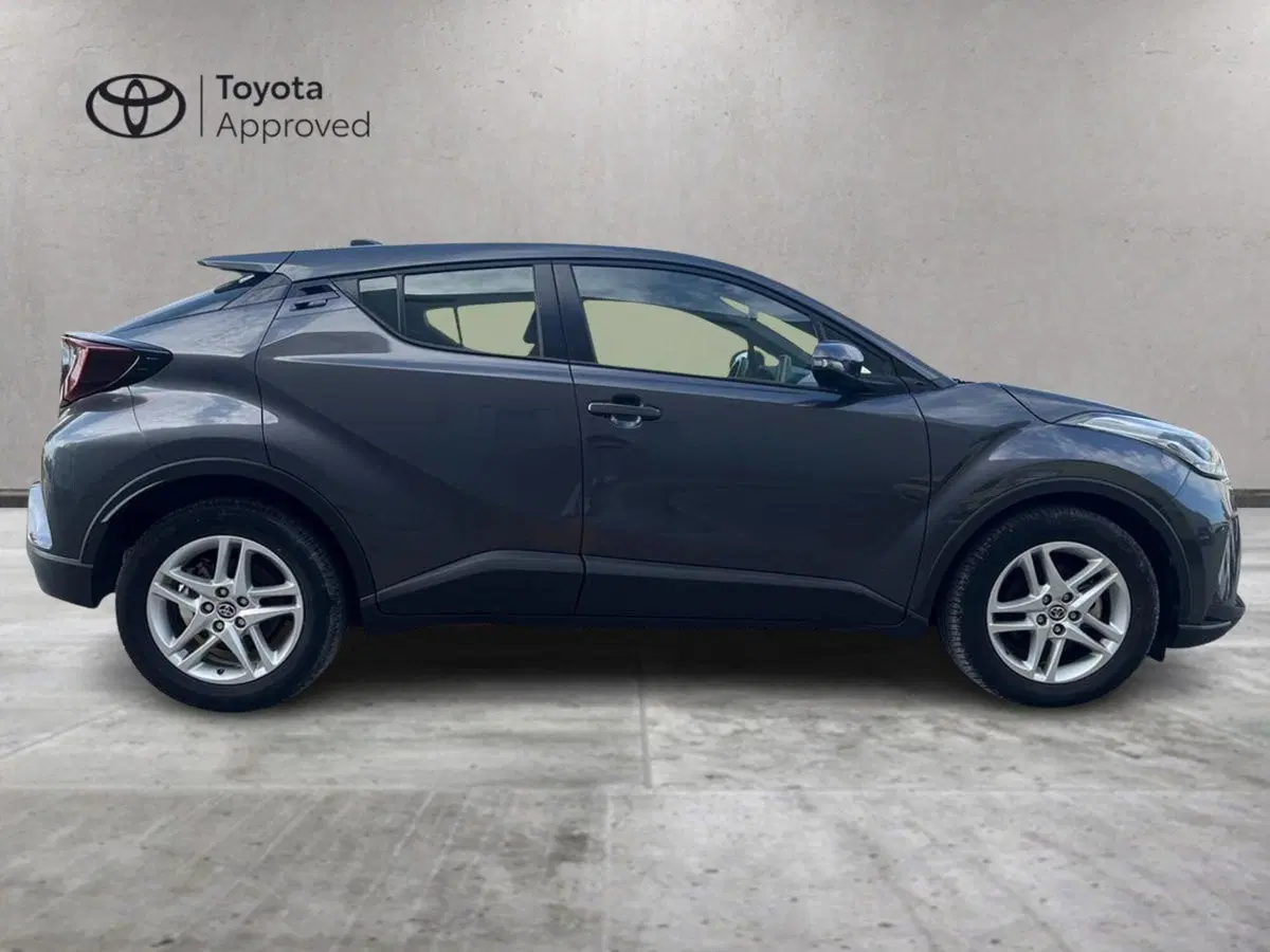 Toyota Toyota C-HR usata a Ragusa (4)