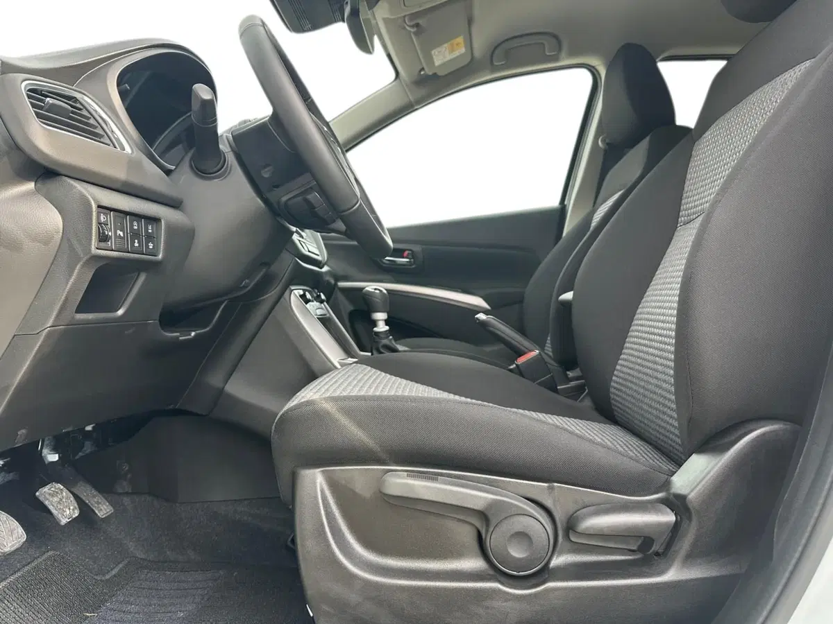 Suzuki S-Cross nuova a Pistoia (13)