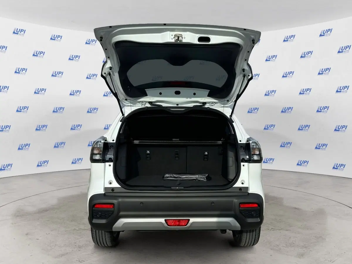 Suzuki S-Cross nuova a Pistoia (17)