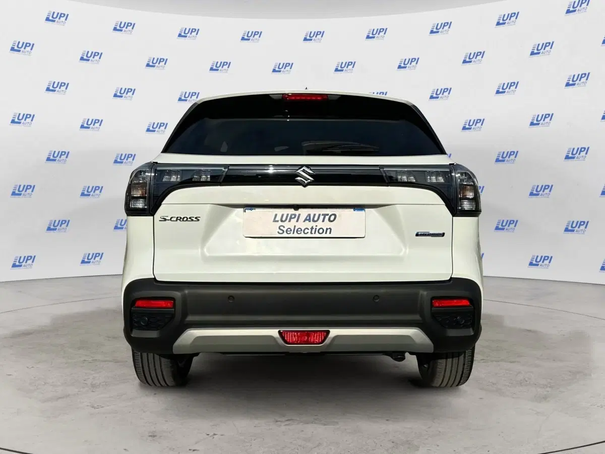 Suzuki S-Cross nuova a Pistoia (6)