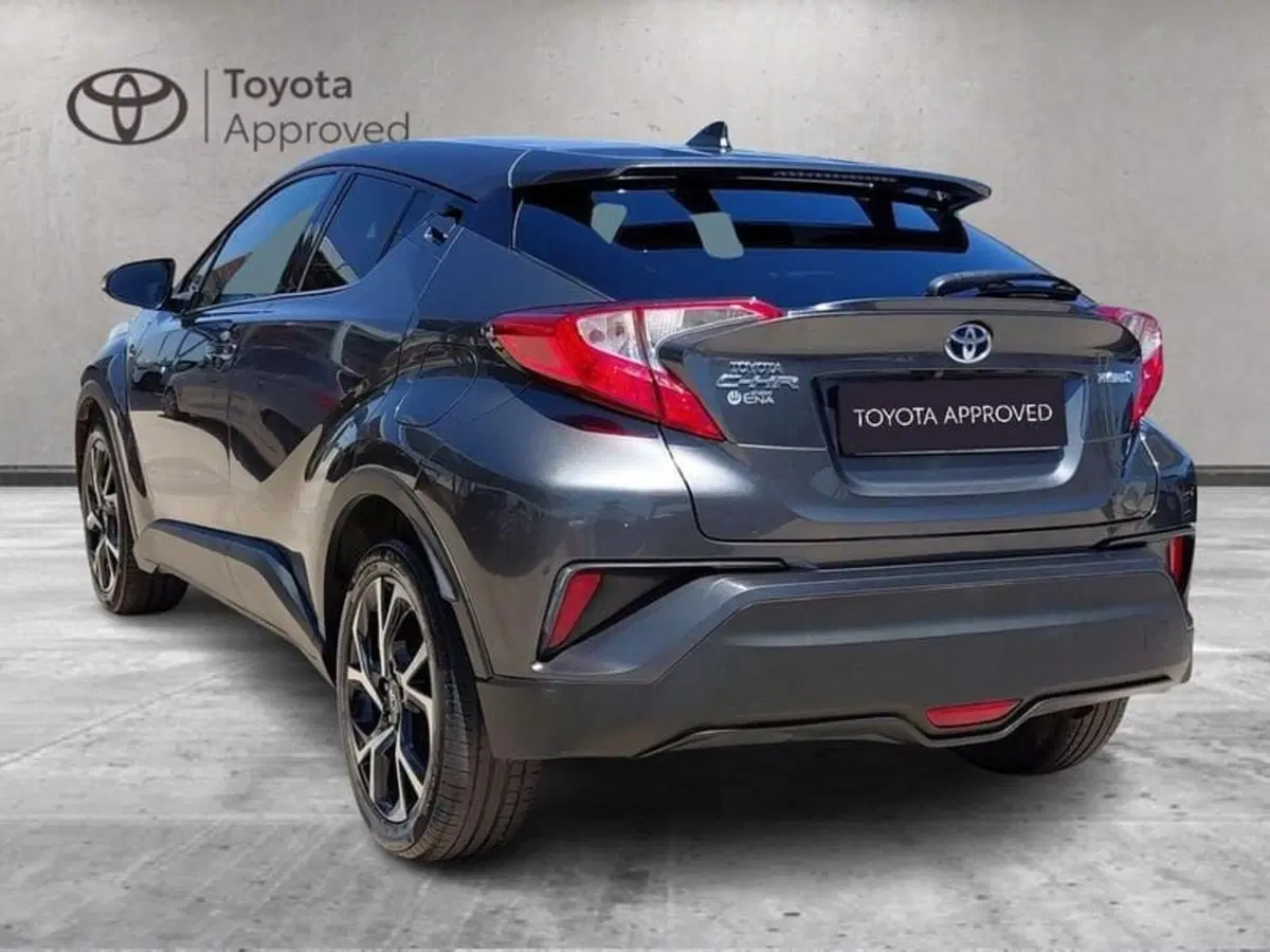 Toyota Toyota C-HR usata a Cagliari (6)