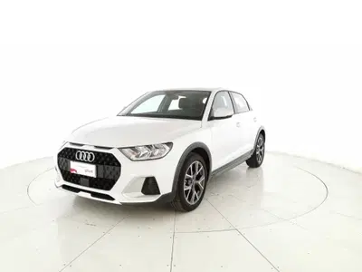 Audi A1 allstreet allstreet 30 TFSI Admired del 2023 usata a Vasto