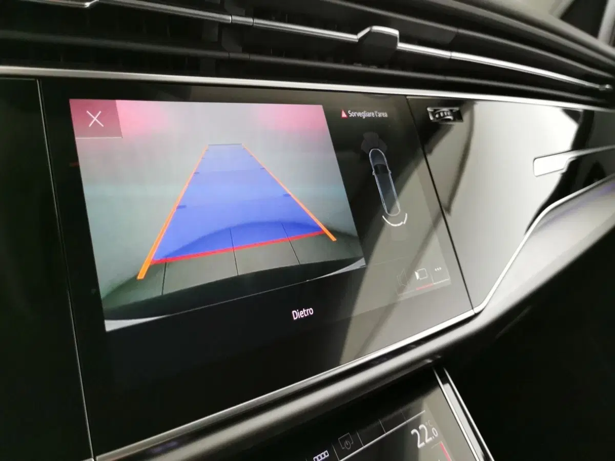 Audi Q8 usata a Chieti (12)