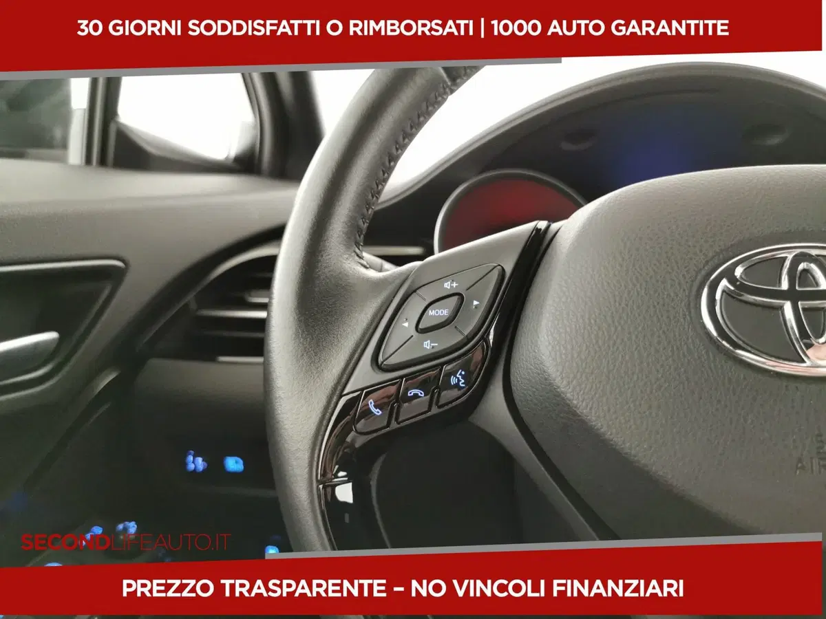 Toyota Toyota C-HR usata a Roma (10)