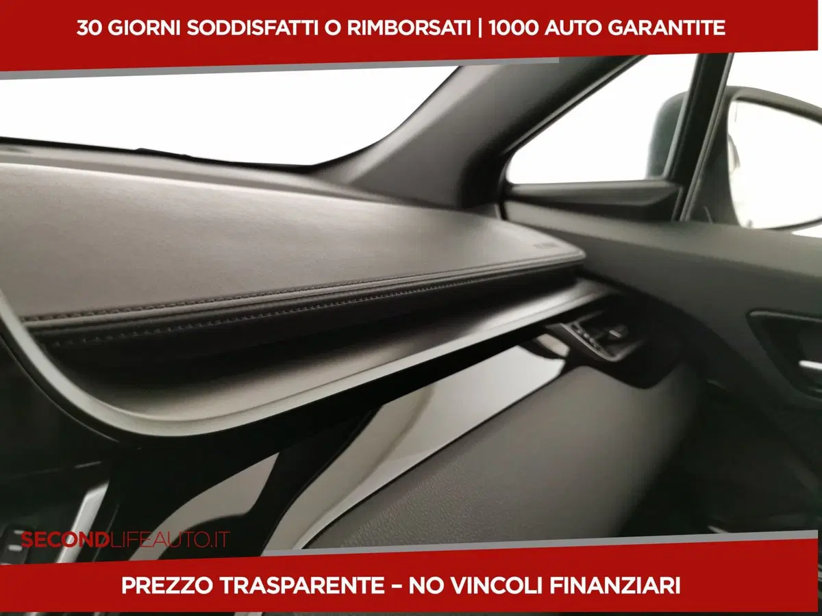 Toyota Toyota C-HR usata a Roma (18)