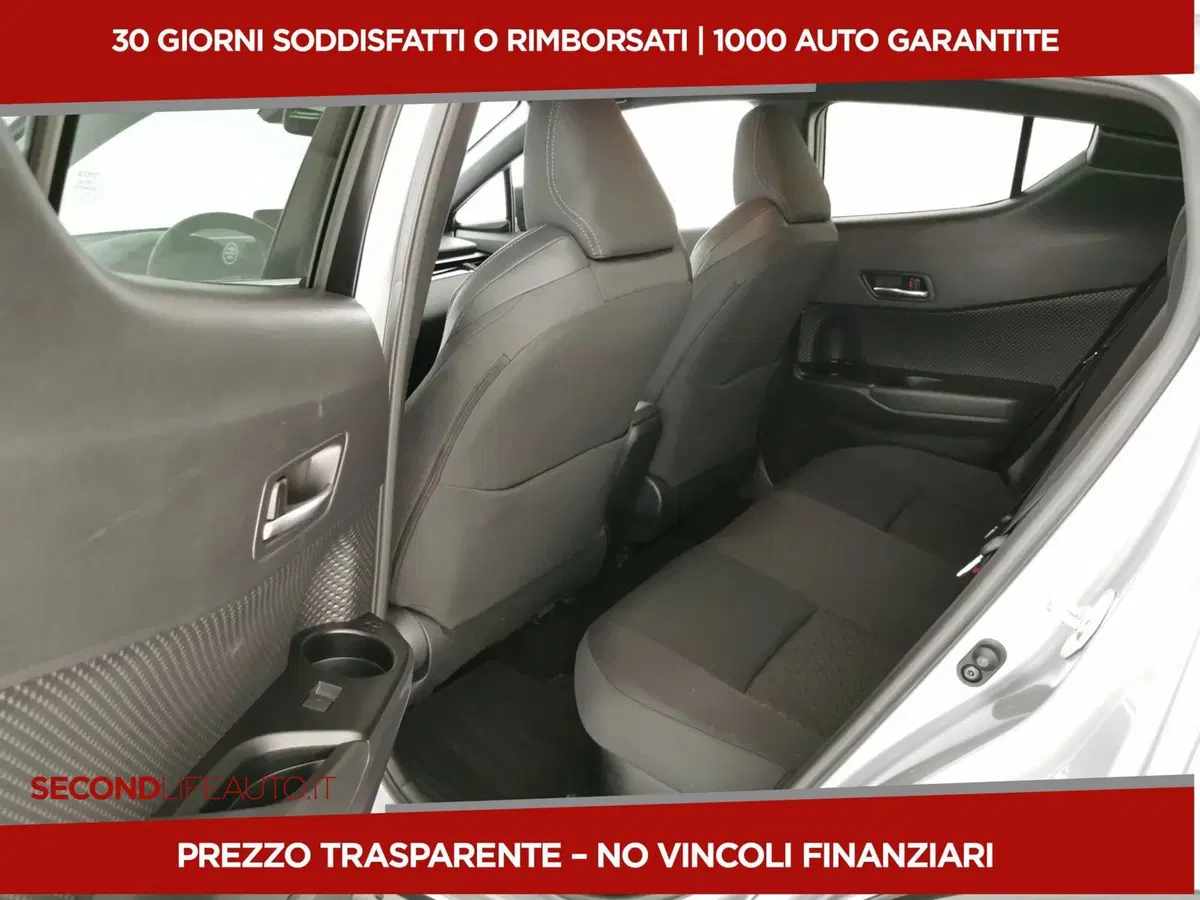 Toyota Toyota C-HR usata a Roma (6)
