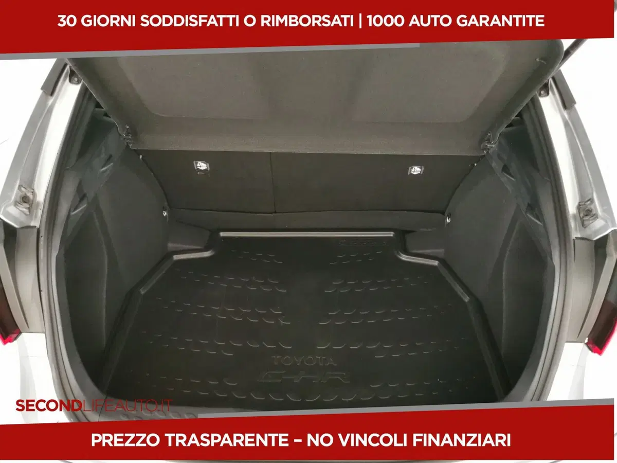 Toyota Toyota C-HR usata a Roma (7)