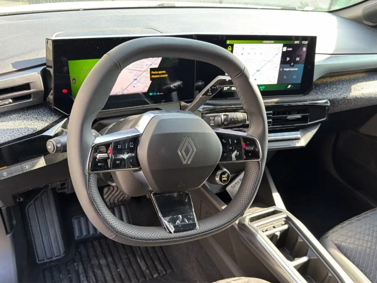 Renault Clio nuova a Bologna (13)