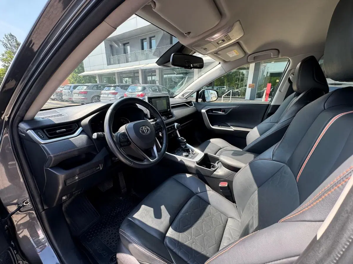 Toyota Rav4 usata a Modena (12)