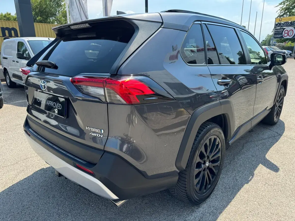 Toyota Rav4 usata a Modena (6)
