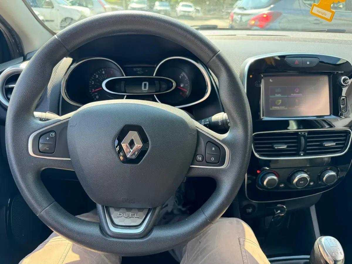 Renault Clio usata a Modena (10)
