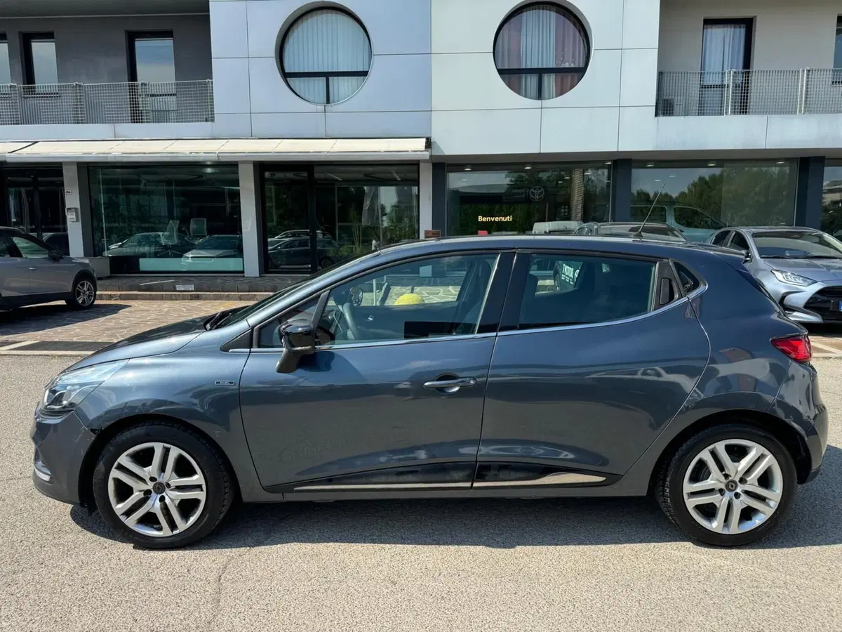 Renault Clio usata a Modena (8)