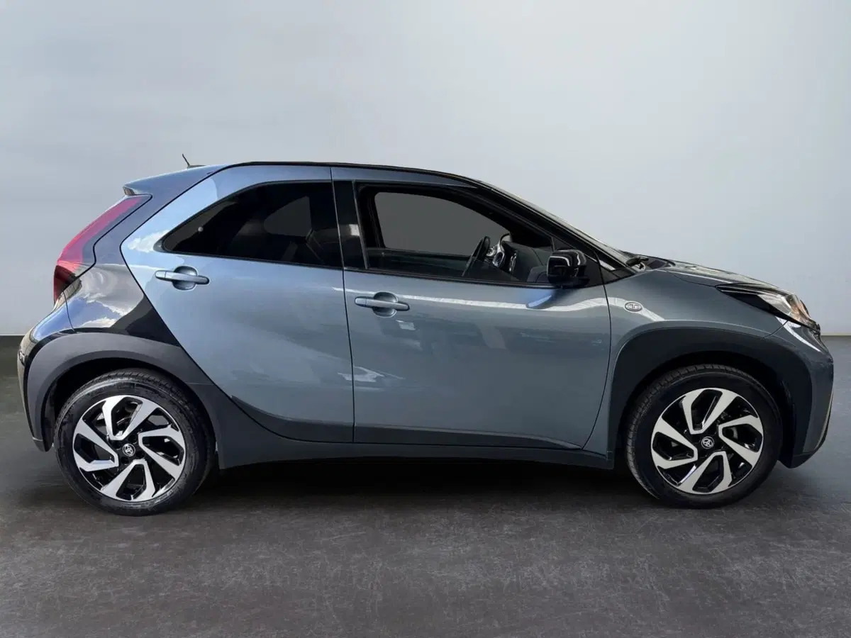 Toyota Aygo X usata a Modena (5)