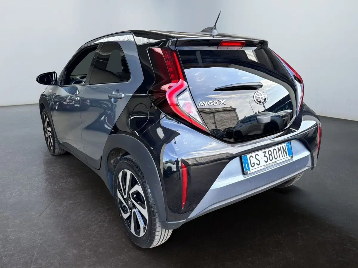 Toyota Aygo X usata a Modena (7)