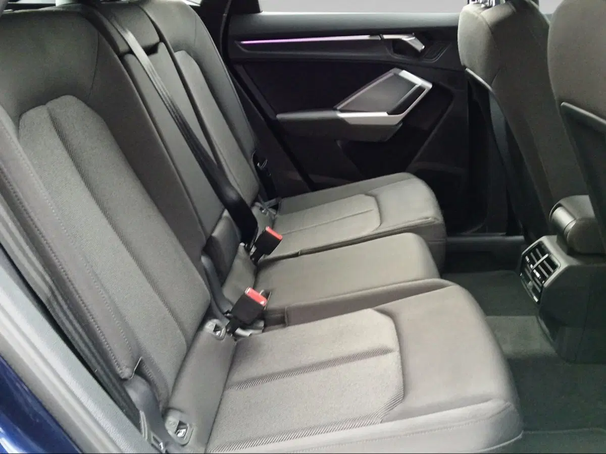 Audi Q3 Sportback usata a Livorno (11)