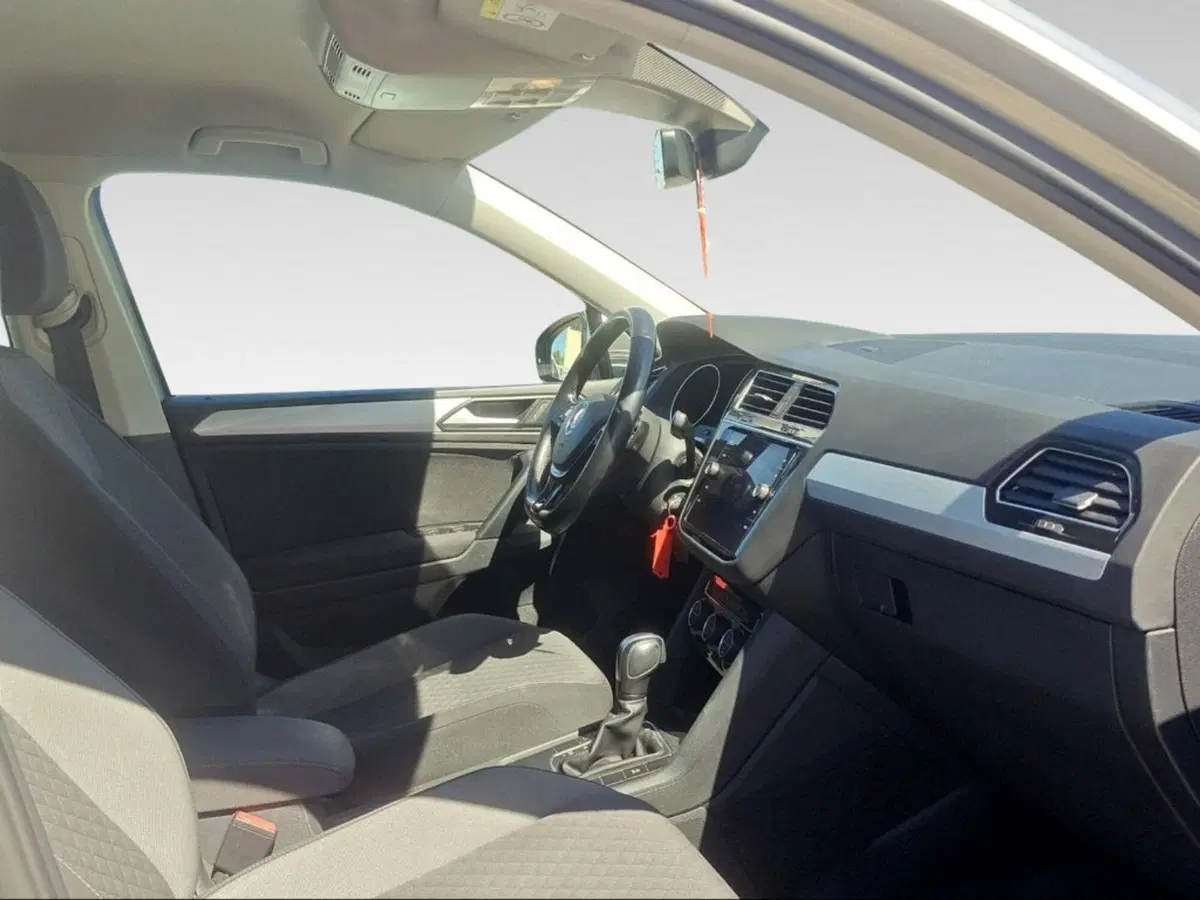Volkswagen Tiguan usata a Livorno (12)