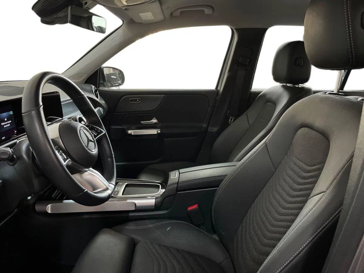 Mercedes-Benz GLB usata a Lecce (7)