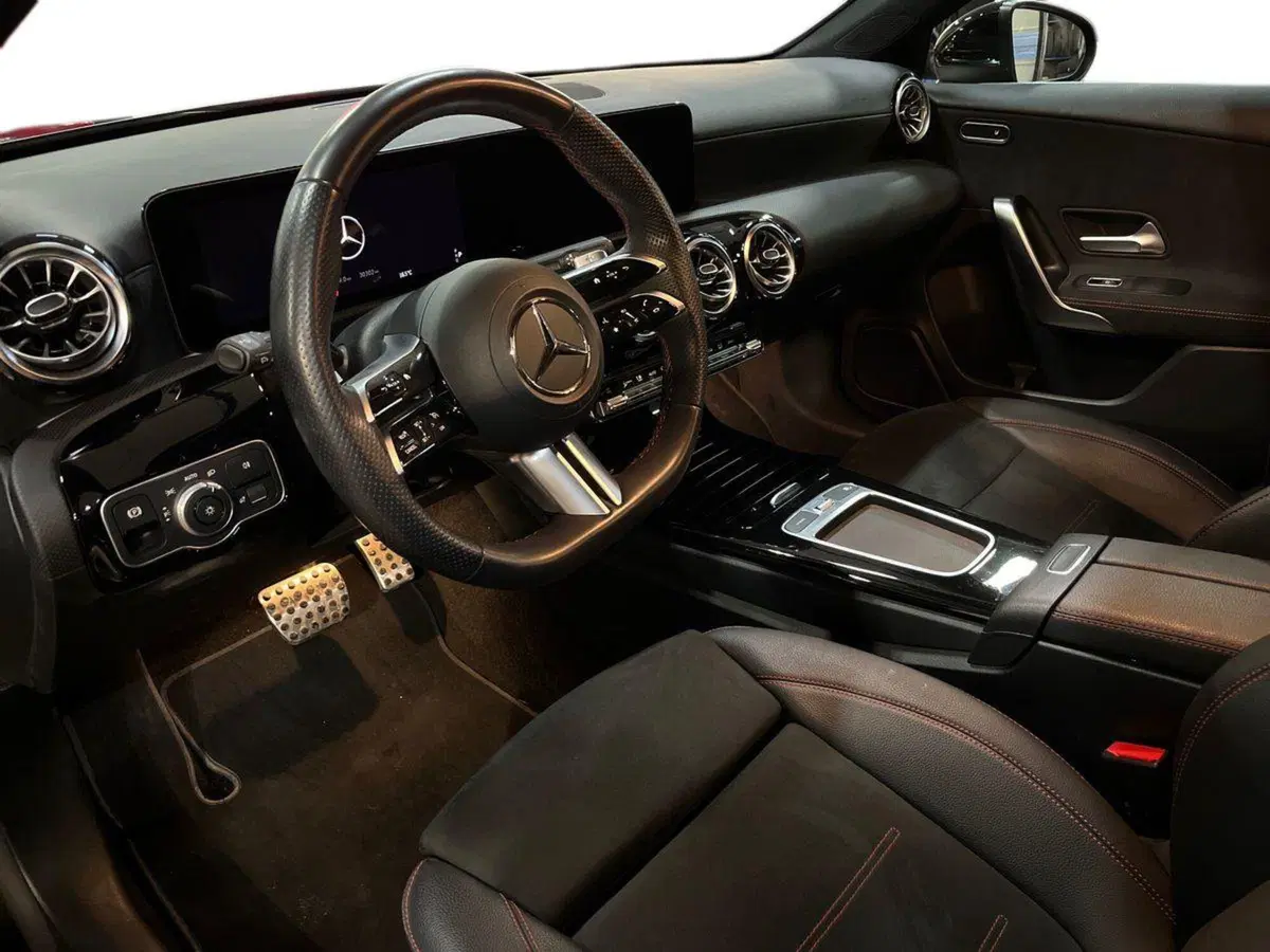 Mercedes-Benz Classe A usata a Lecce (10)