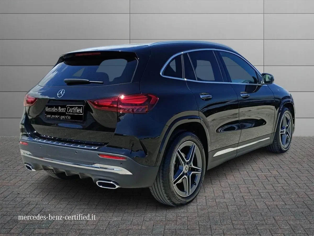 Mercedes-Benz GLA SUV usata a Bari (2)
