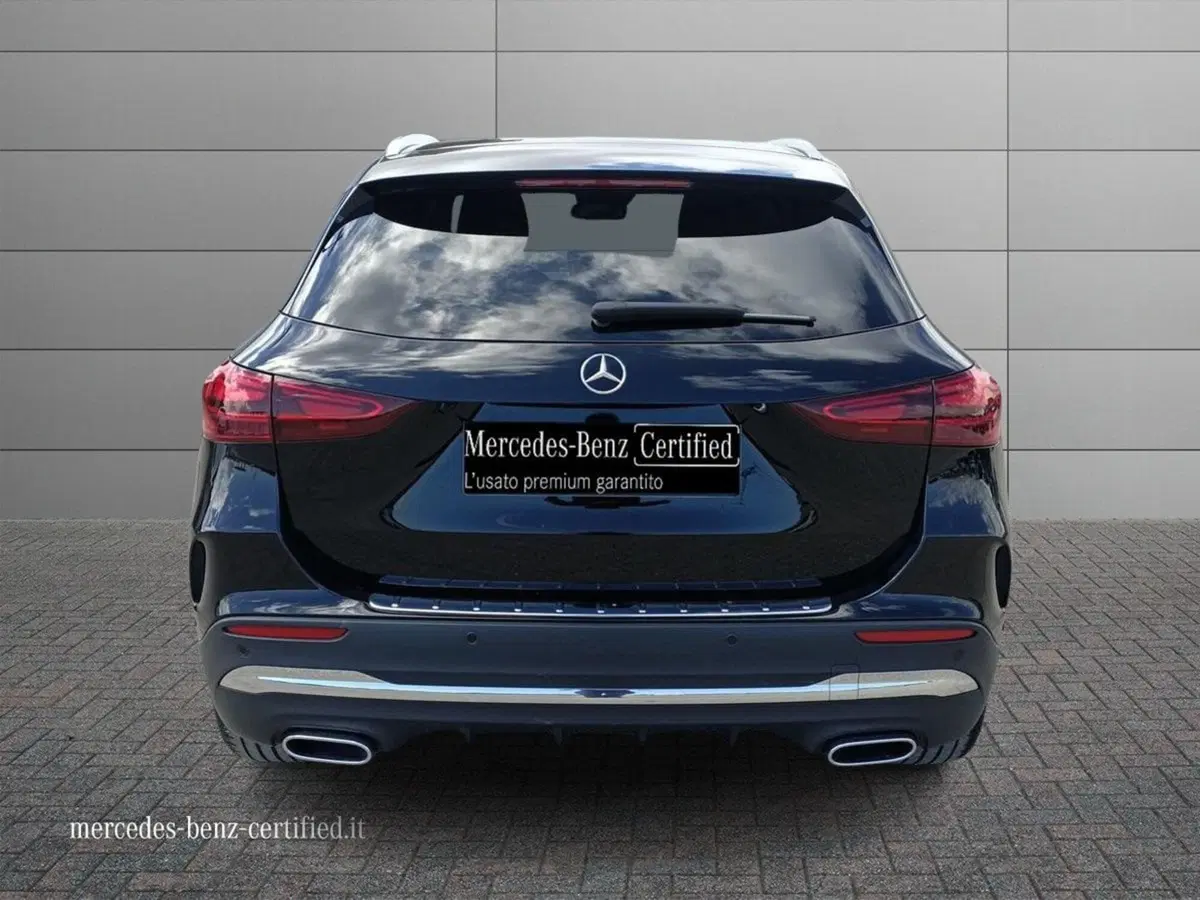 Mercedes-Benz GLA SUV usata a Bari (4)