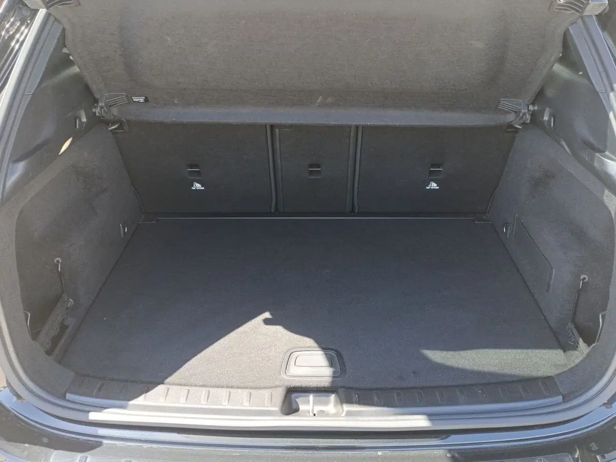 Mercedes-Benz GLA SUV usata a Bari (8)