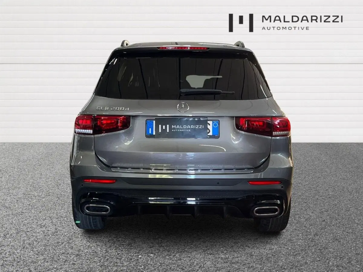 Mercedes-Benz GLB usata a Bari (3)