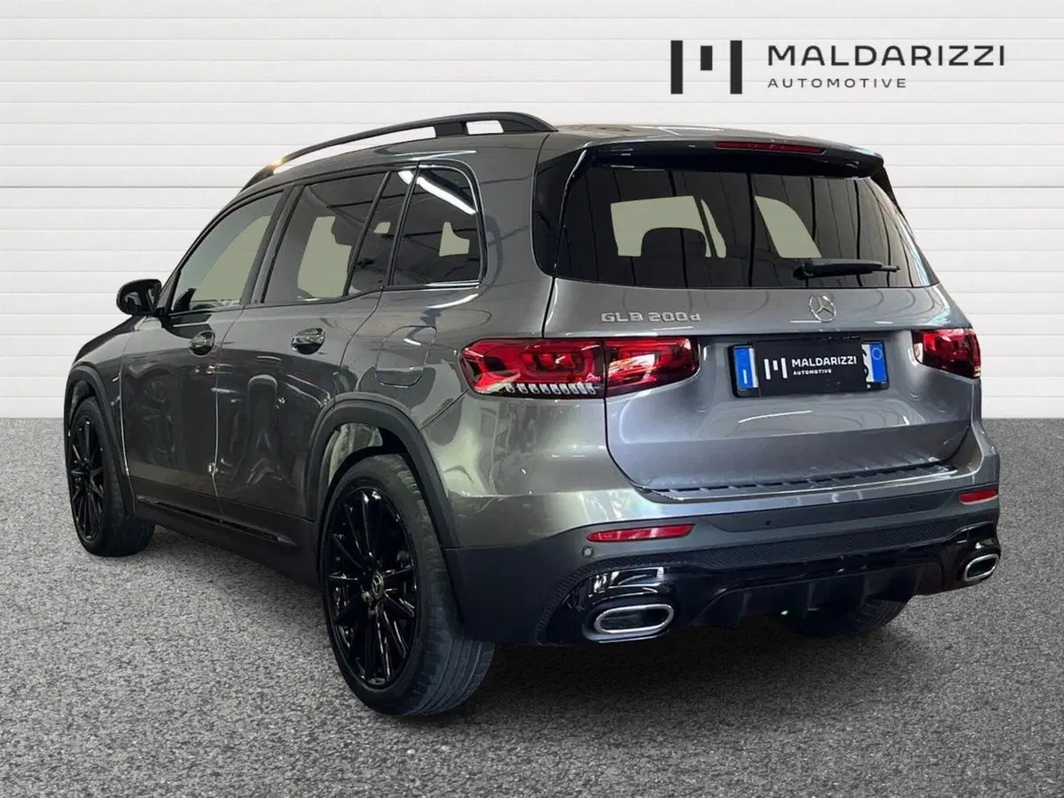 Mercedes-Benz GLB usata a Bari (4)