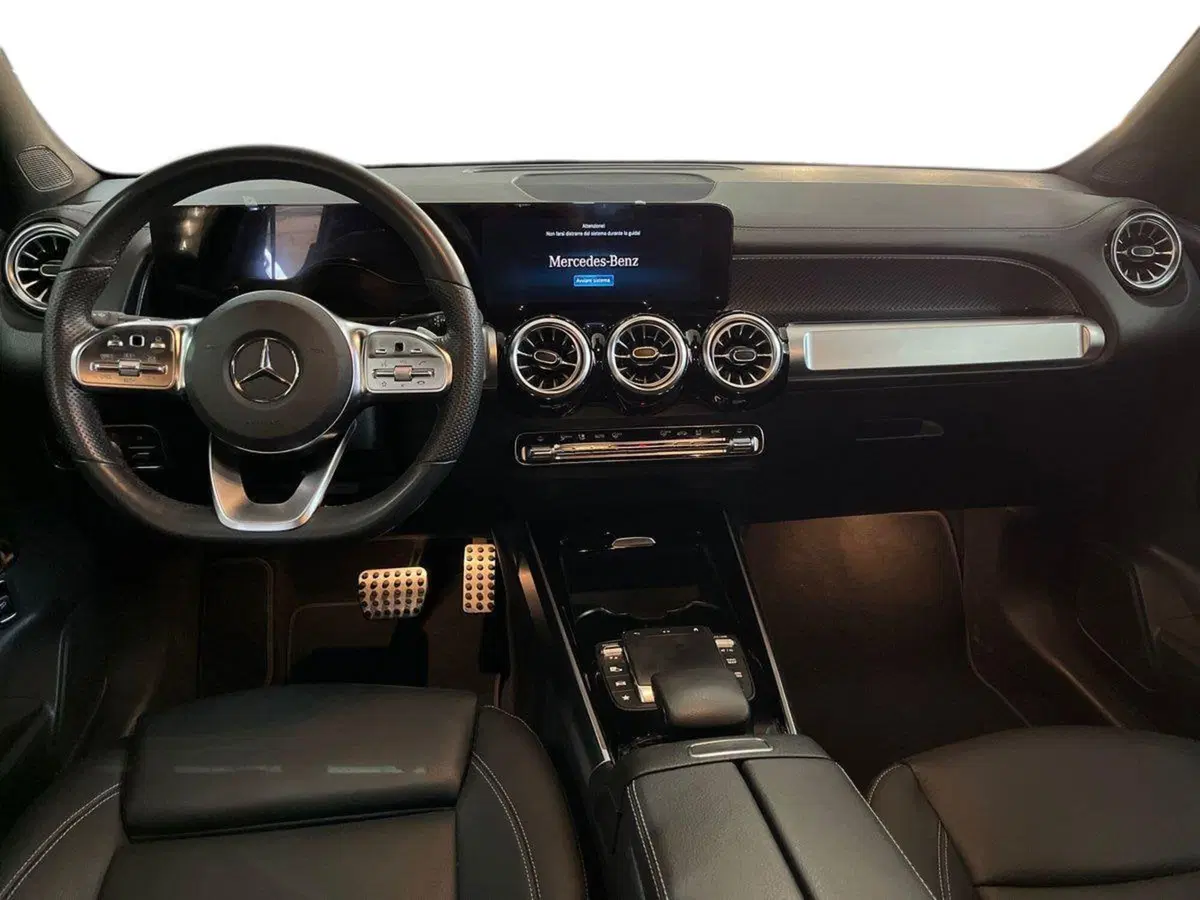 Mercedes-Benz GLB usata a Bari (8)