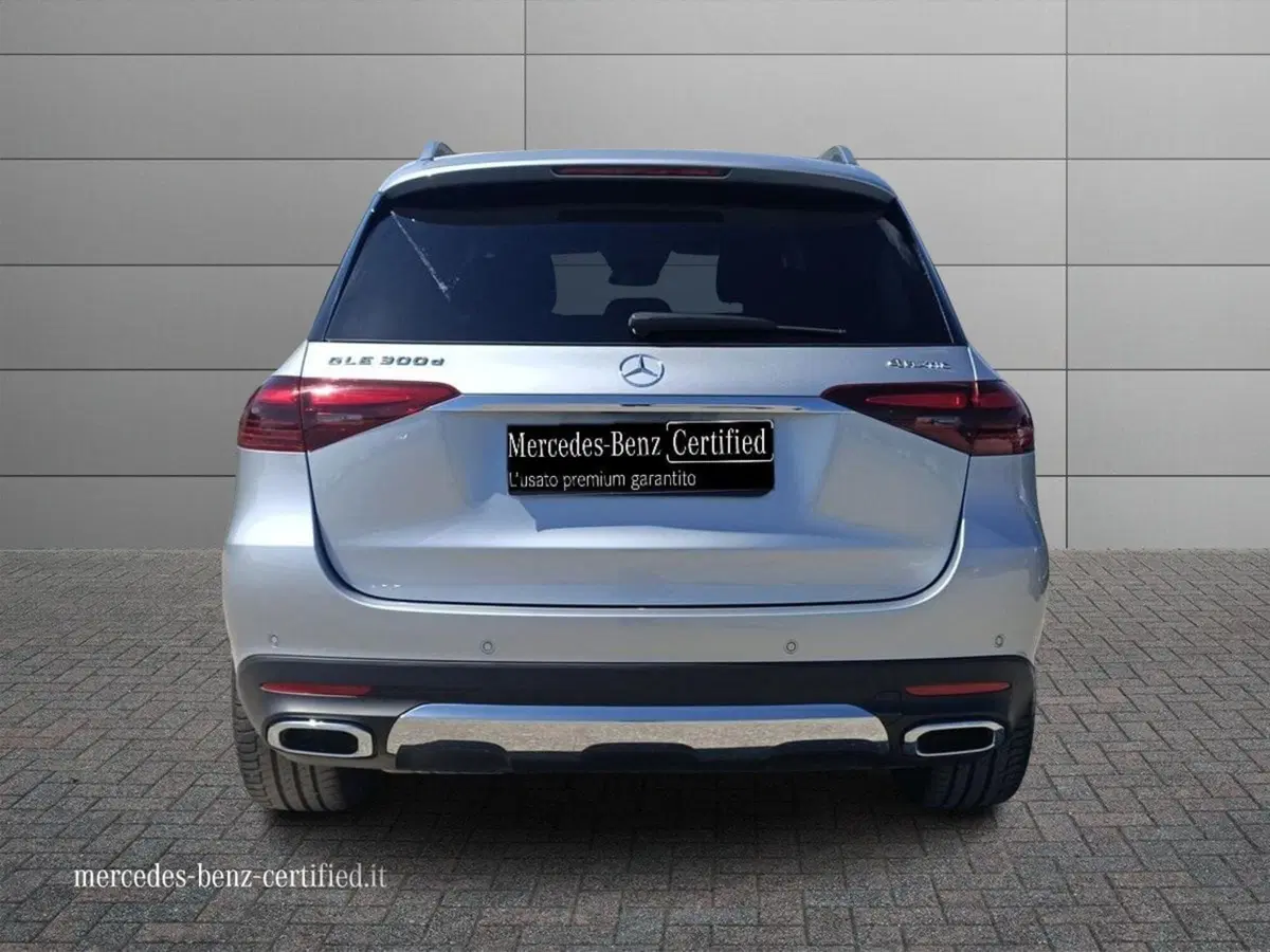 Mercedes-Benz GLE SUV usata a Bari (4)