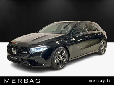 Mercedes-Benz Classe A 180 d Business Extra auto del 2025 usata a Monza