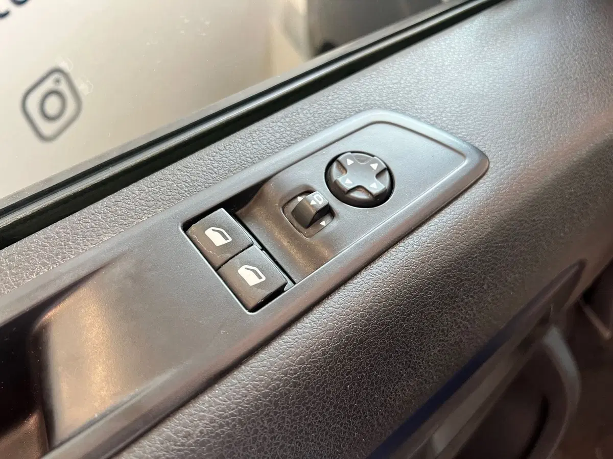 Peugeot Traveller usata a Bari (11)
