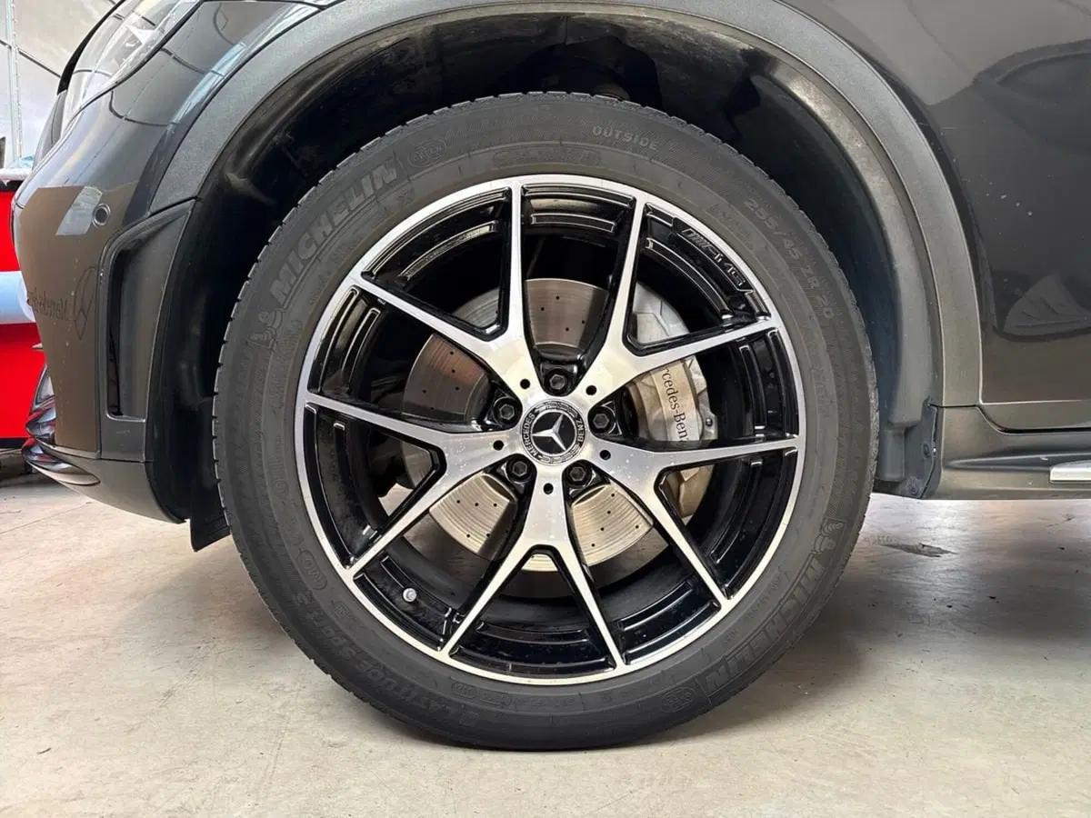 Mercedes-Benz GLC Coupé usata a Ancona (8)