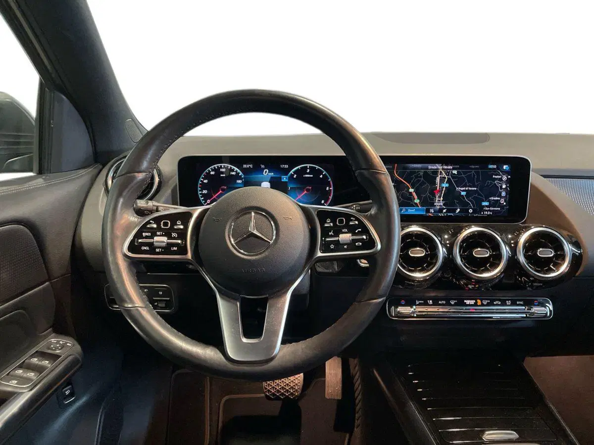 Mercedes-Benz GLA SUV usata a Ancona (11)