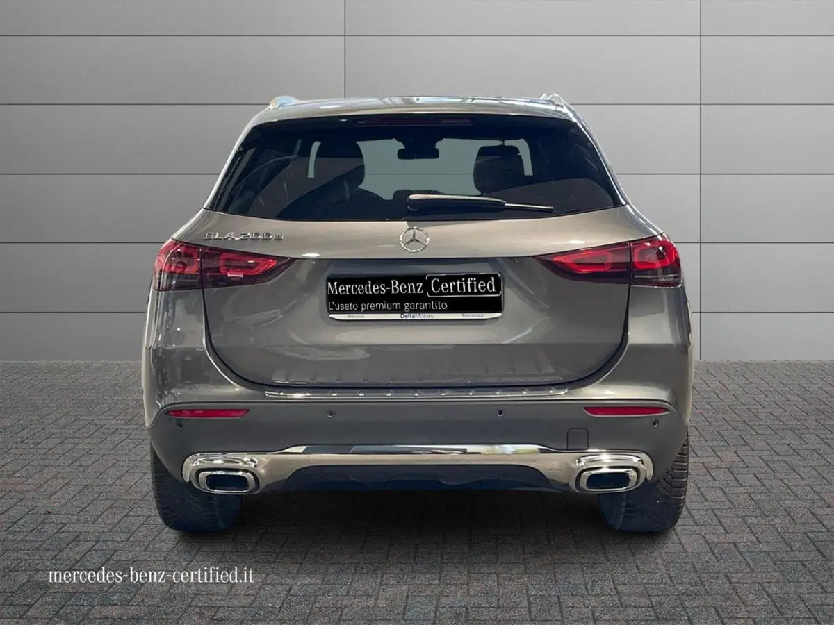 Mercedes-Benz GLA SUV usata a Ancona (4)