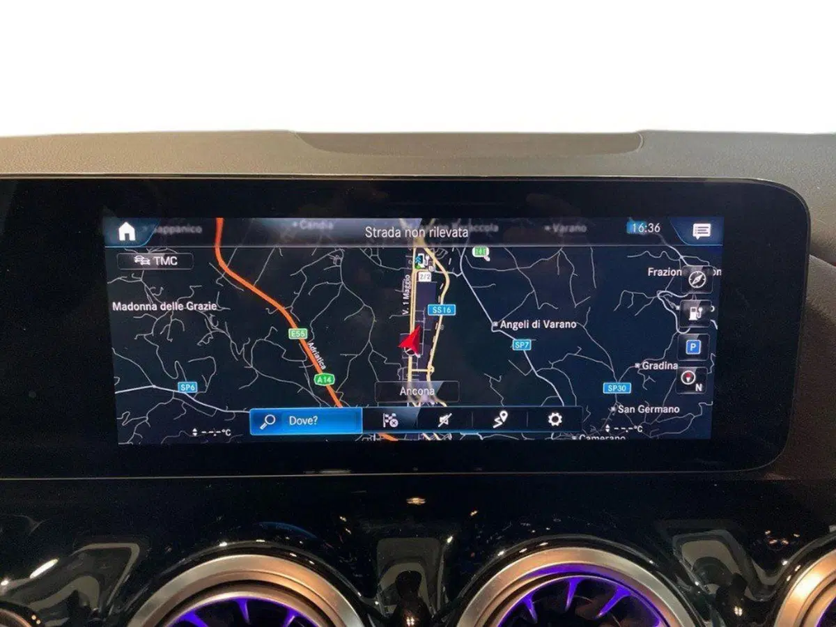 Mercedes-Benz EQA usata a Ancona (15)