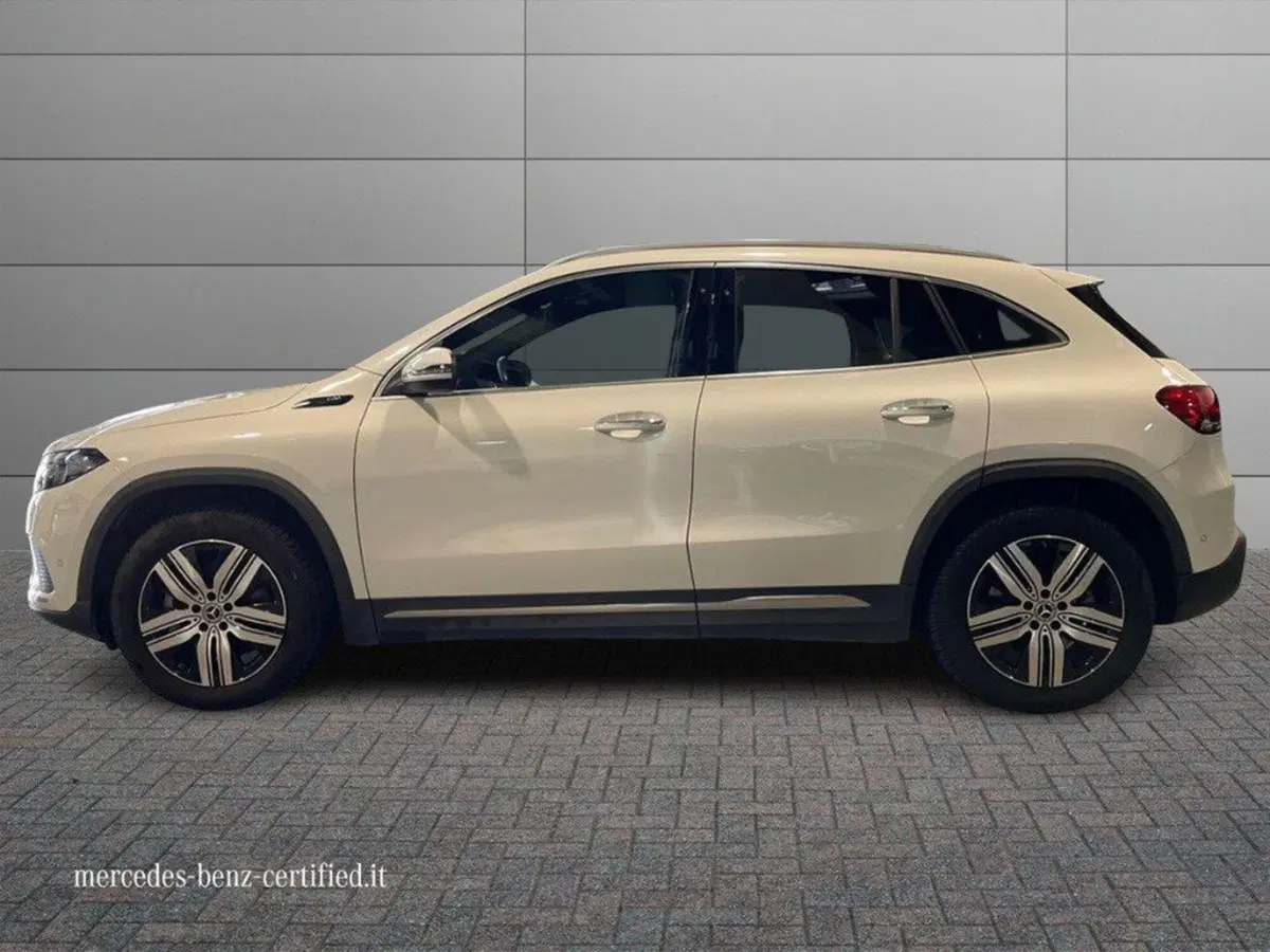 Mercedes-Benz EQA usata a Ancona (2)