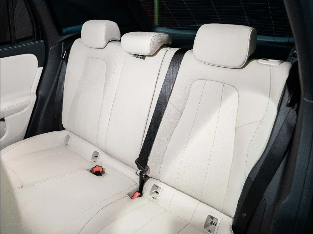 Mercedes-Benz GLA SUV nuova a Macerata (12)
