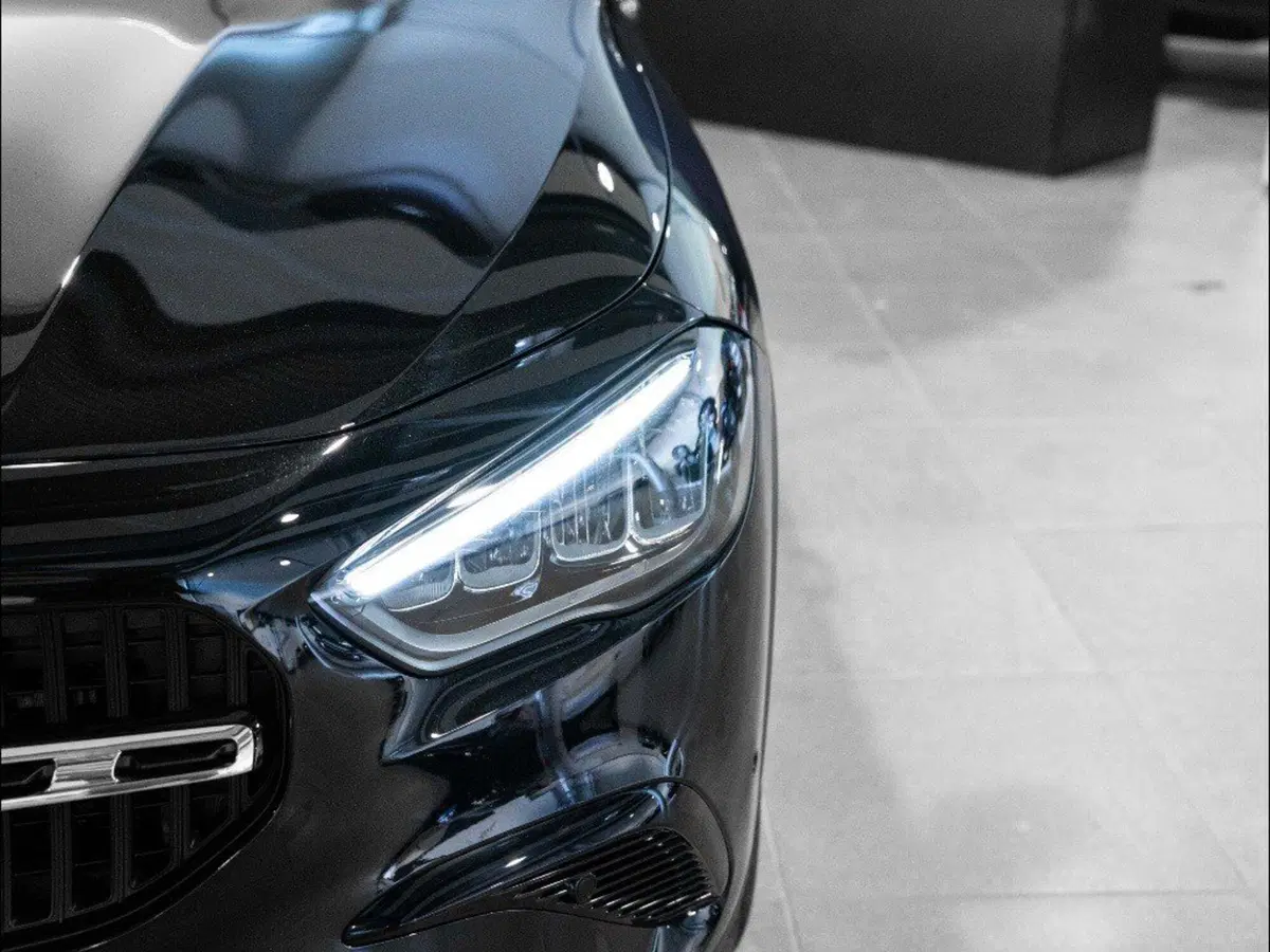 Mercedes-Benz GLA SUV nuova a Macerata (6)
