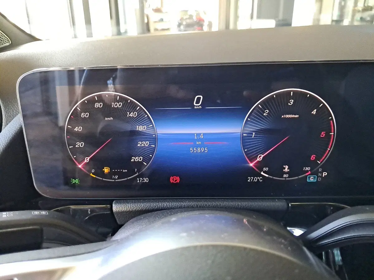 Mercedes-Benz GLA SUV usata a Salerno (9)