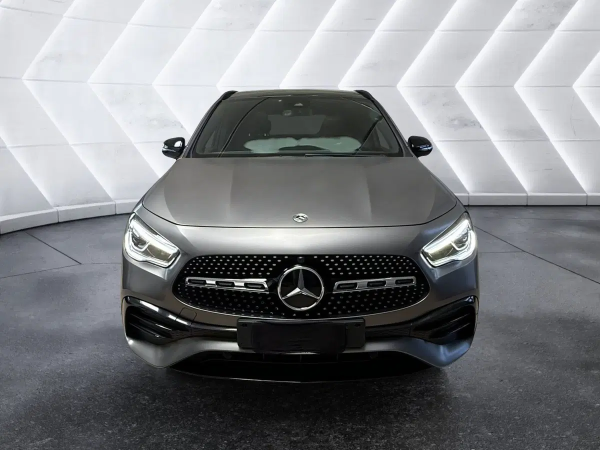 Mercedes-Benz GLA SUV usata a Napoli (2)