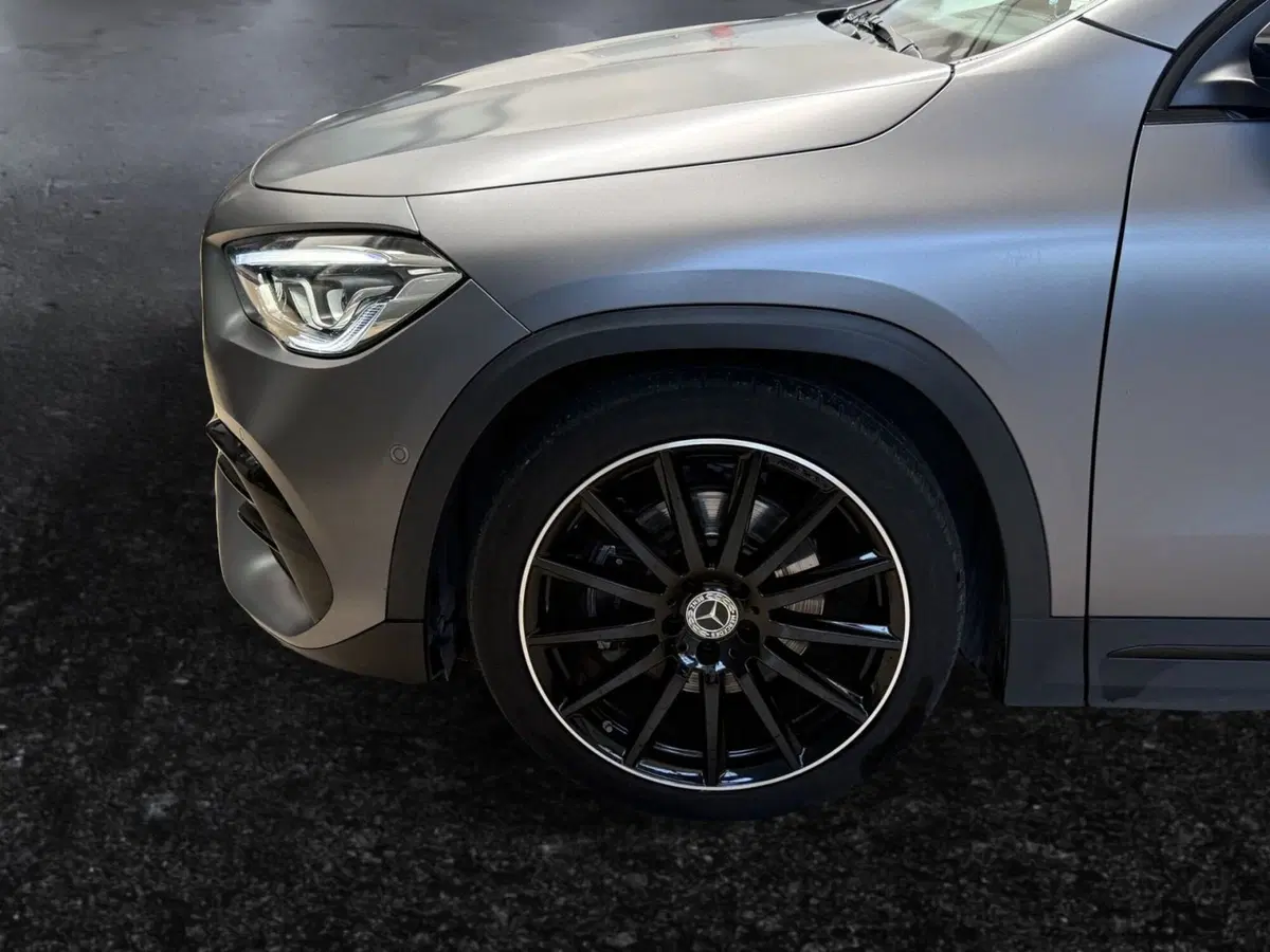 Mercedes-Benz GLA SUV usata a Napoli (8)