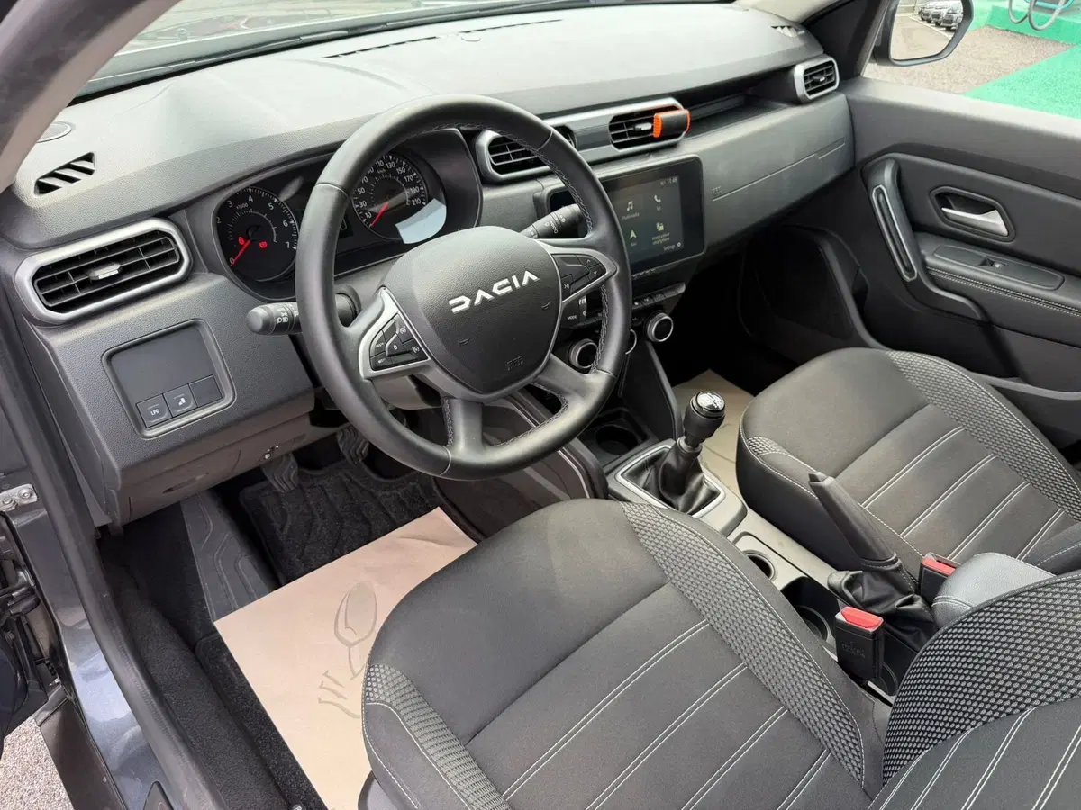 Dacia Duster usata a Brescia (12)